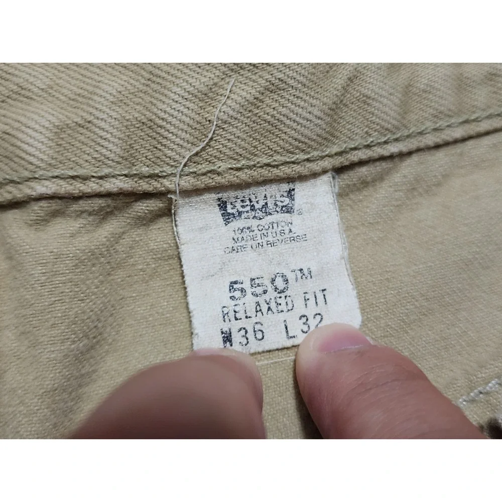 Vintage Levis 550 Jeans Mens 36x32 Beige Denim Relaxed Fit Tapered Leg USA 90s